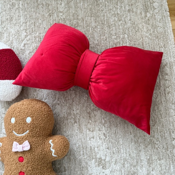 Christmas Pillows: Gingerbread, Candy Cane, & Bow - Picture 4 of 5